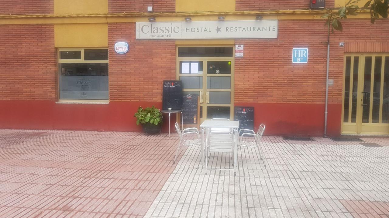 Hostal Restaurante Classic Columbrianos Exterior foto